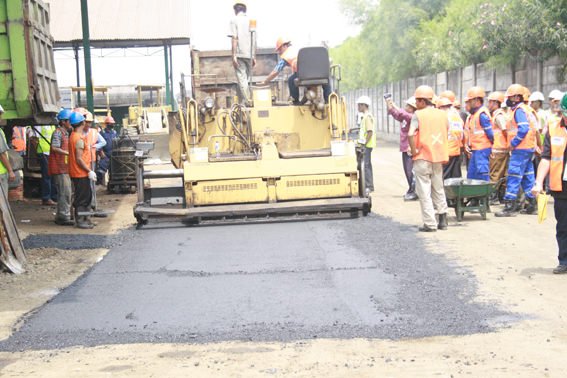 SKT Operator AMP, Asphalt Finisher dan Road Roller Februari 2012 
